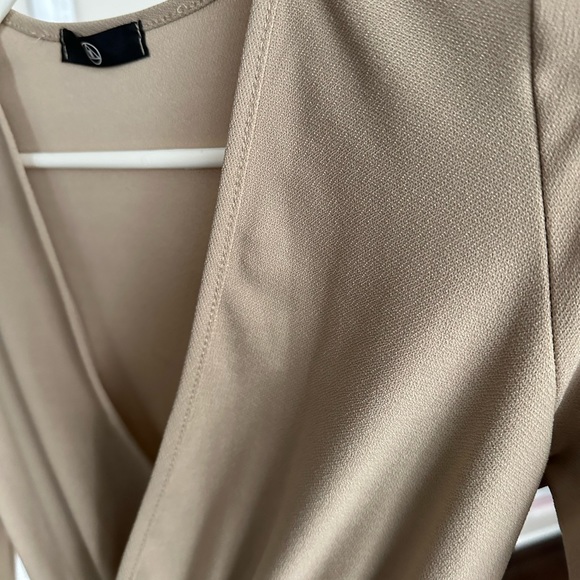 BEIGE ROMPER - Picture 2 of 5